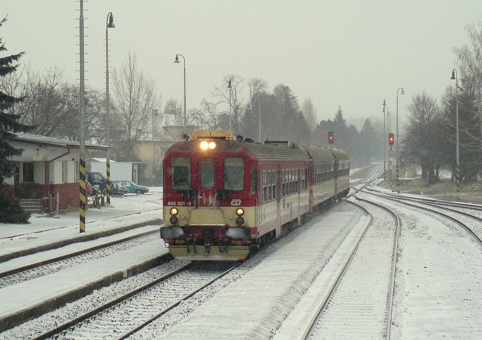 842 021-8