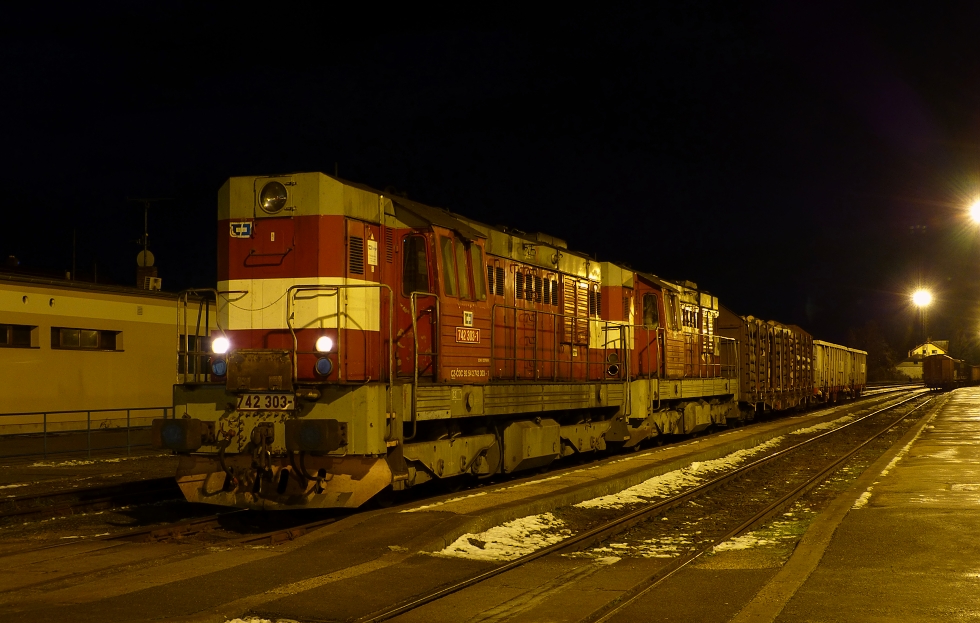 742 303-1
