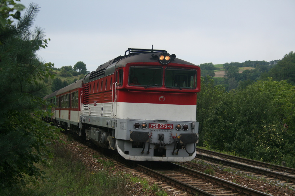 750 273-5