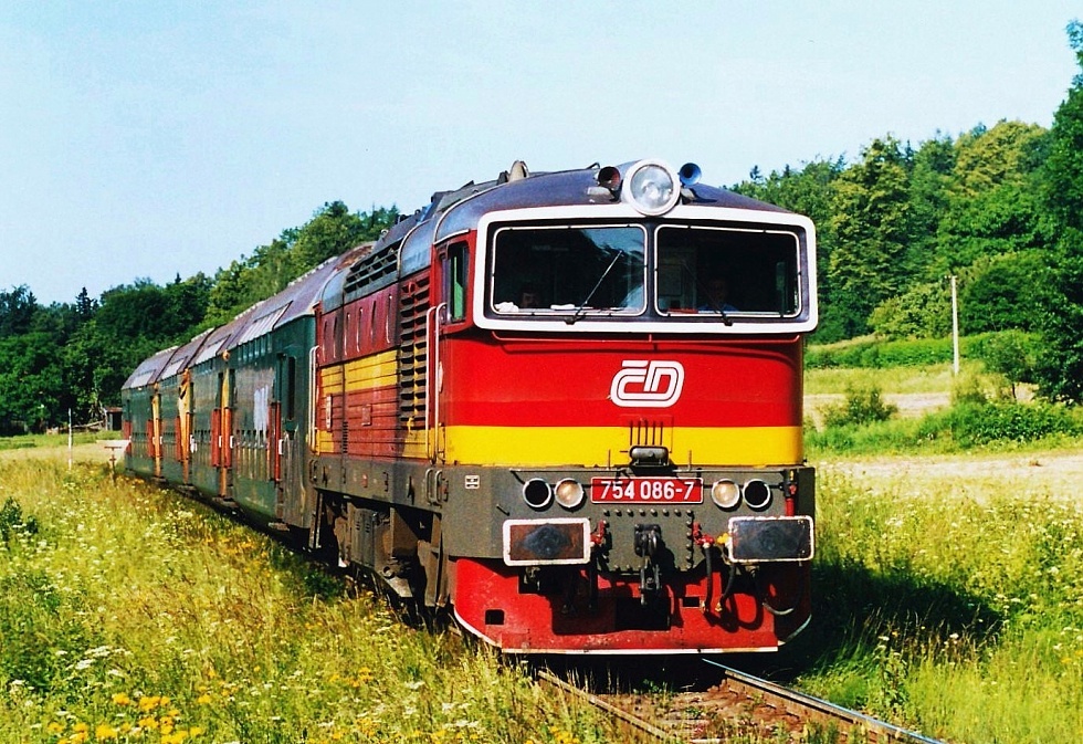 754 086-7