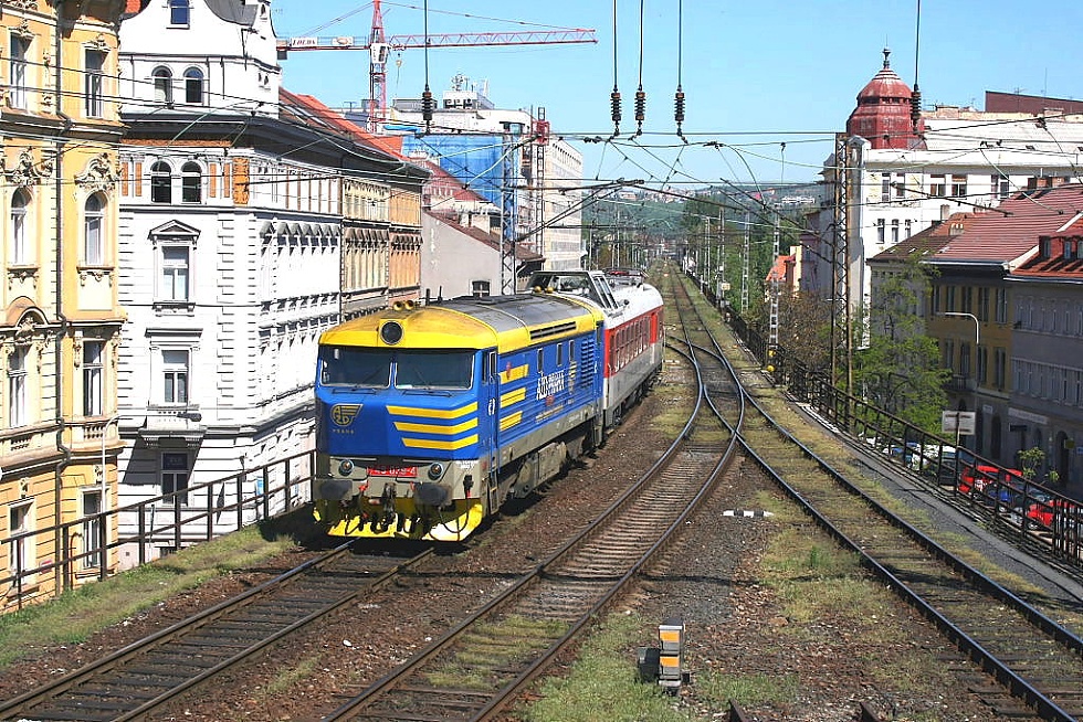 749 039-4