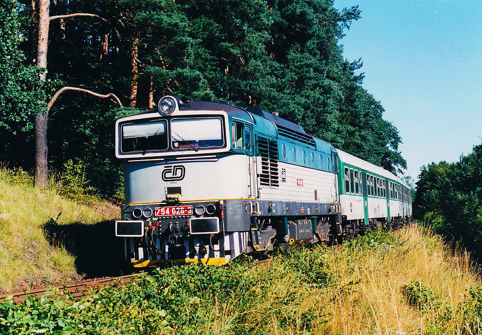 754 026-3