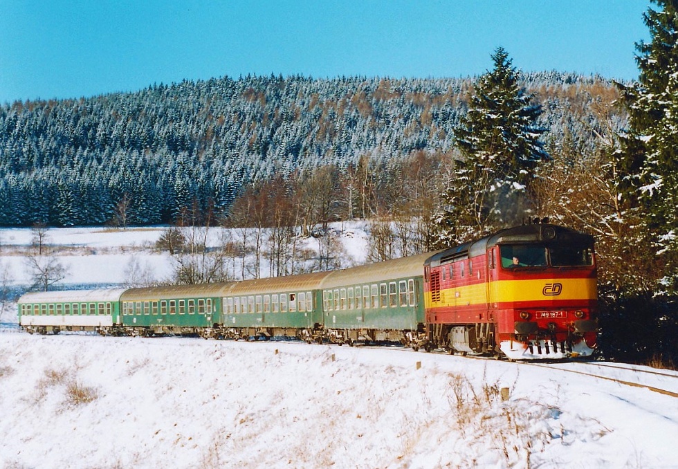749 187-1