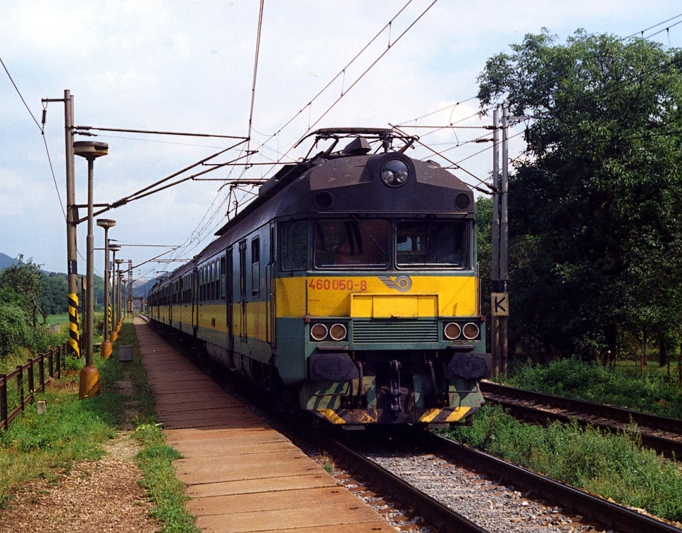 460 050-8