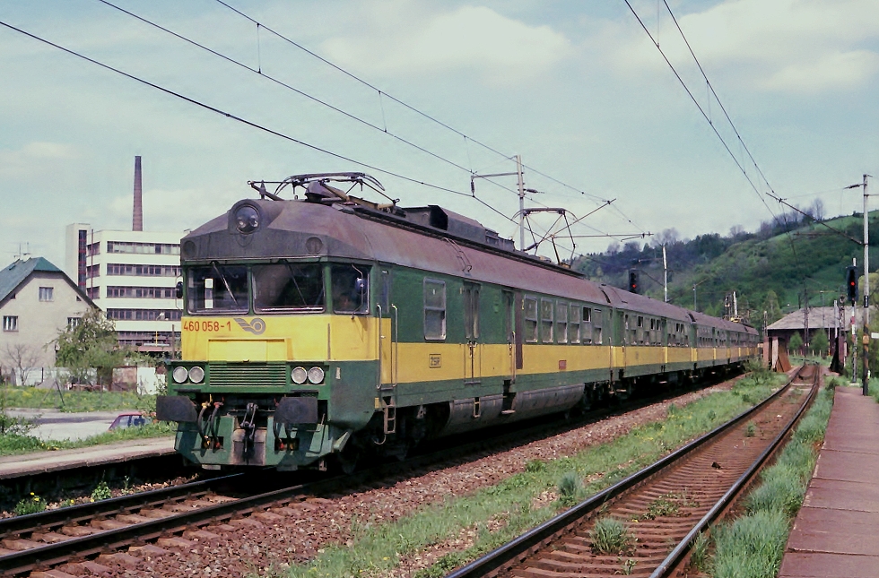 460 058-1