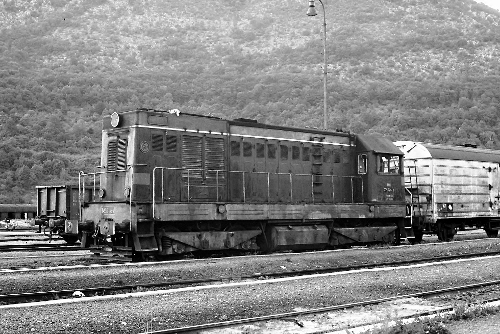721 226-9