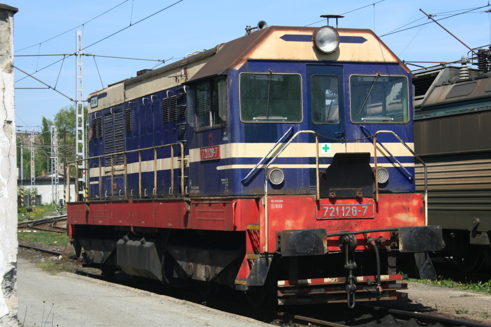 721 128-7