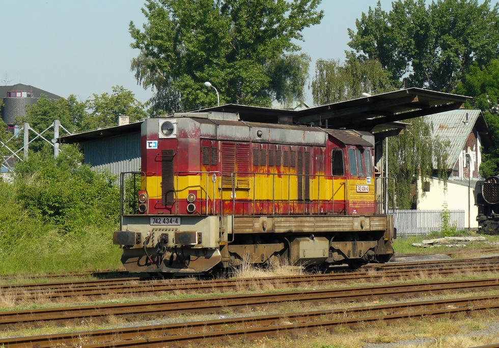 742 434-4