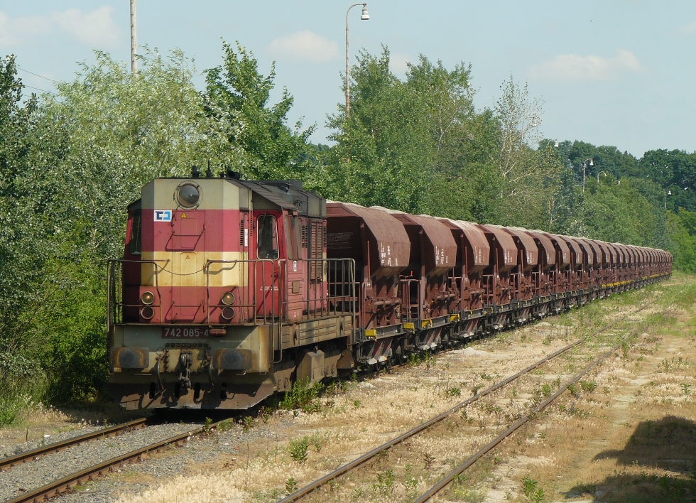 742 085-4