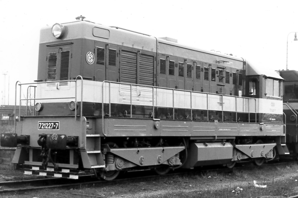 721 227-7
