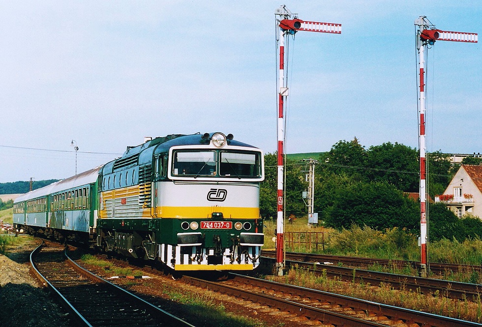 754 037-0