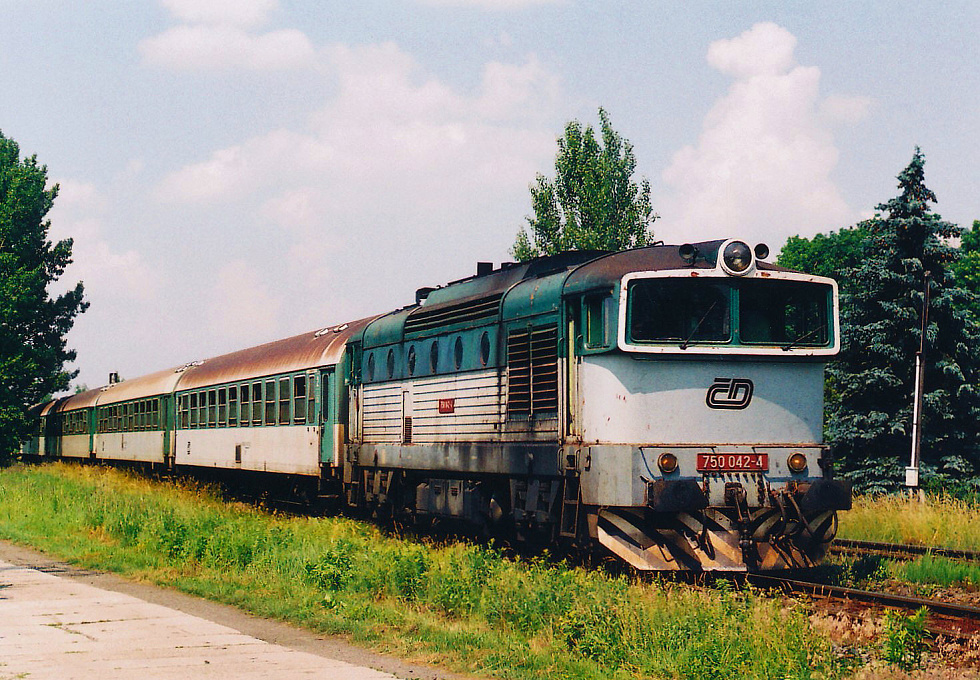 750 042-4