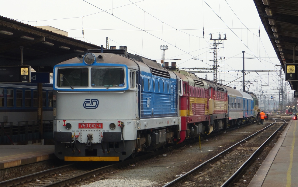 750 042-4