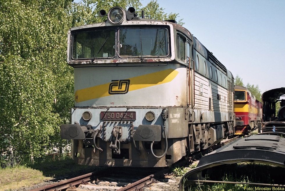 750 042-4