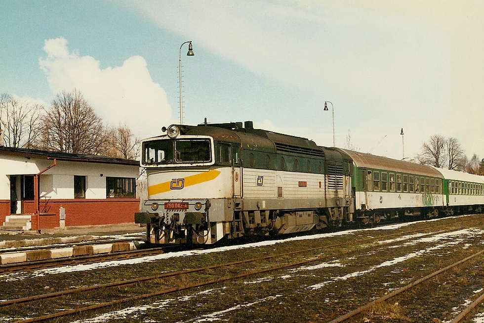750 042-4