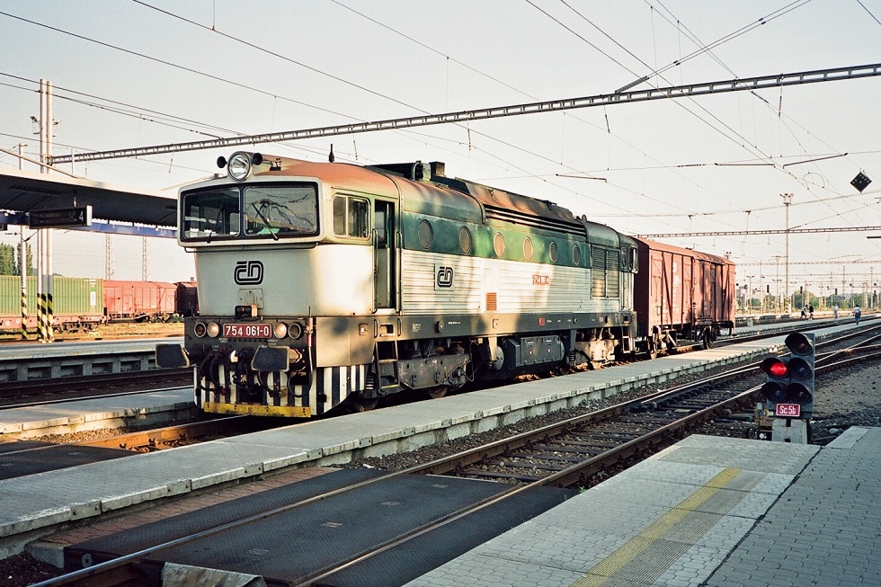 754 061-0