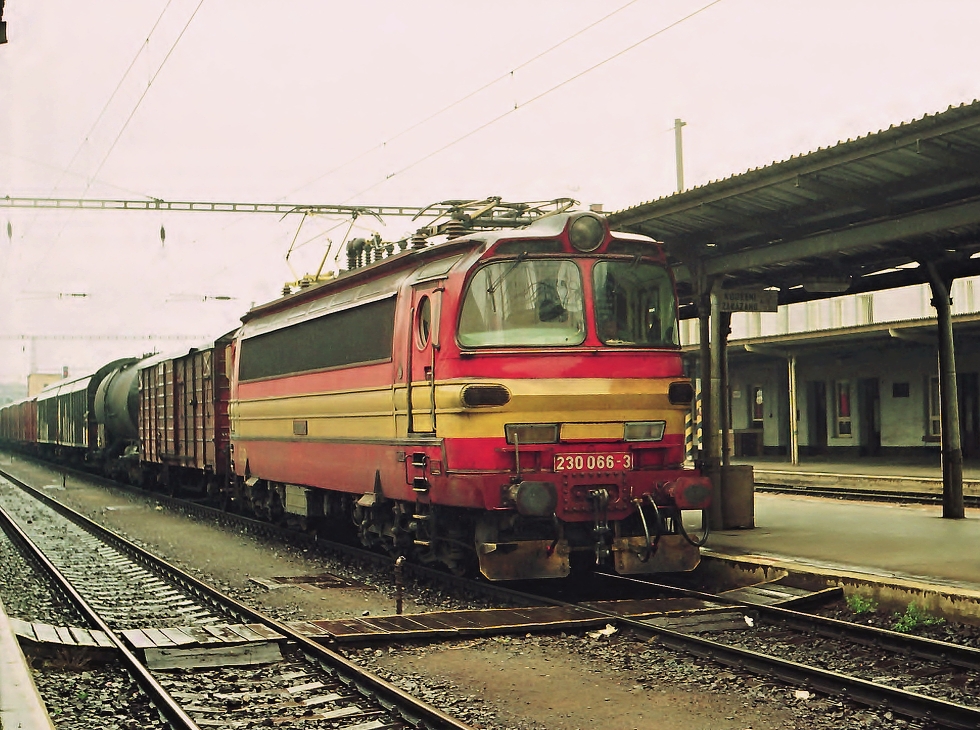 230 066-3