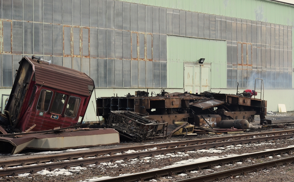 742 354-4