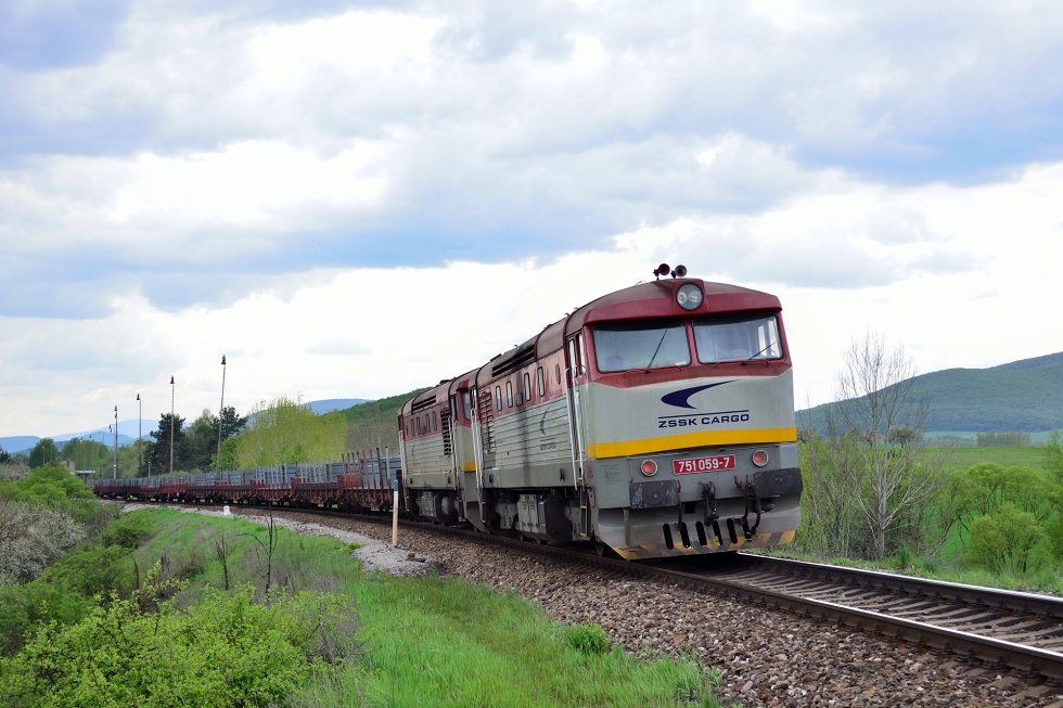 751 059-7
