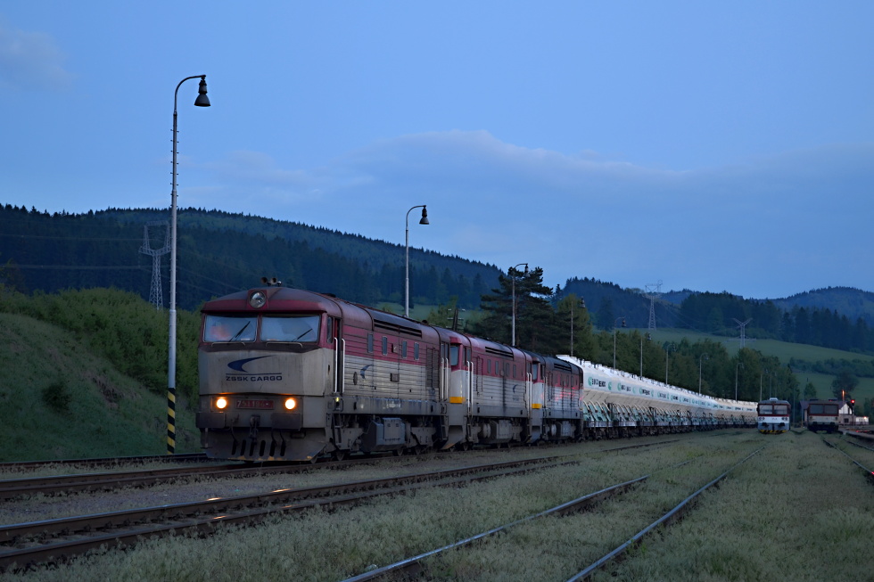 751 196-7