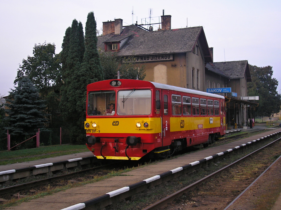 809 281-9