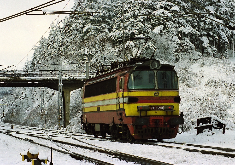 230 059-8