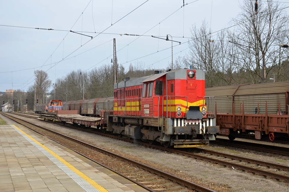 740 800-8