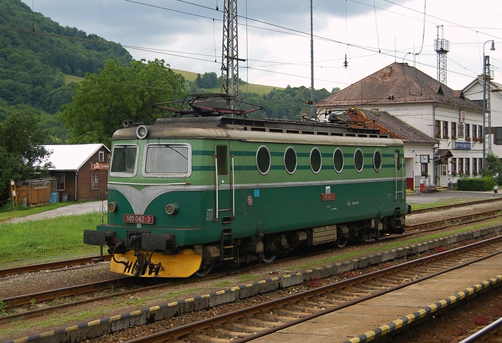 140 042-3