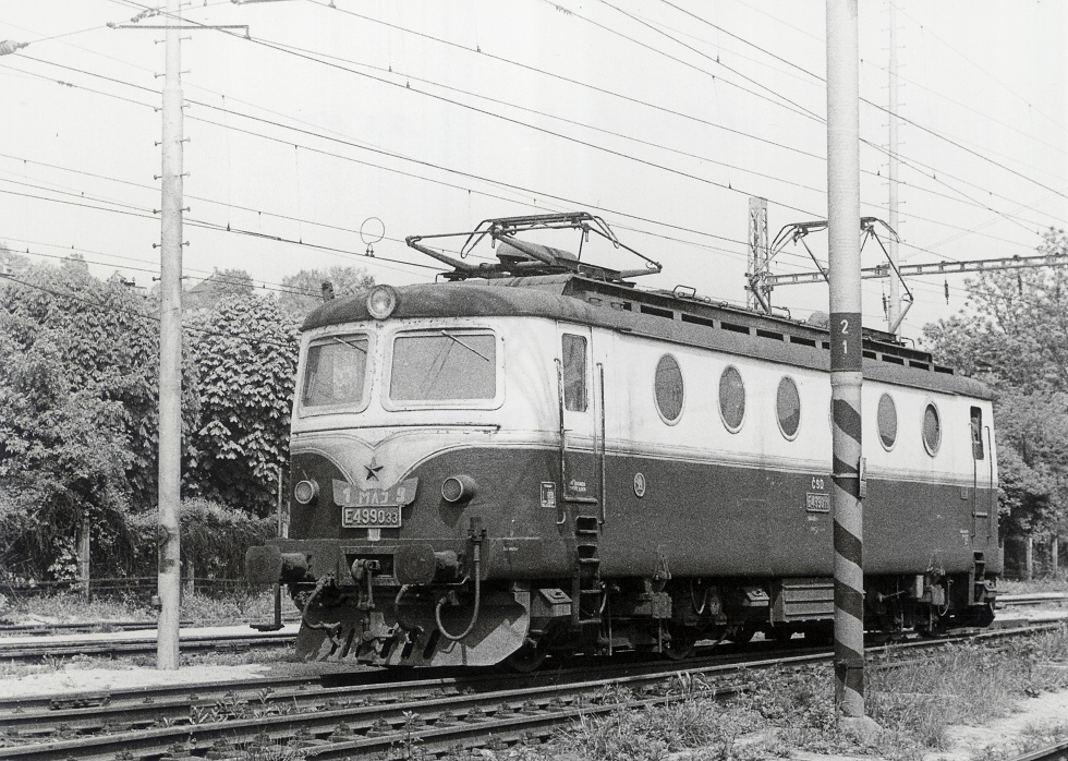 E499.0033