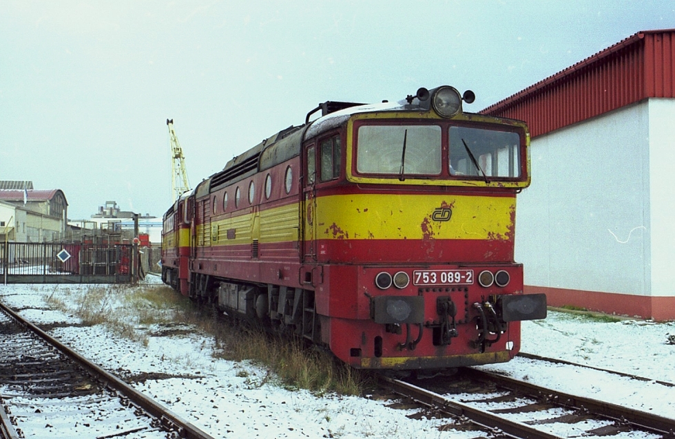 753 089-2
