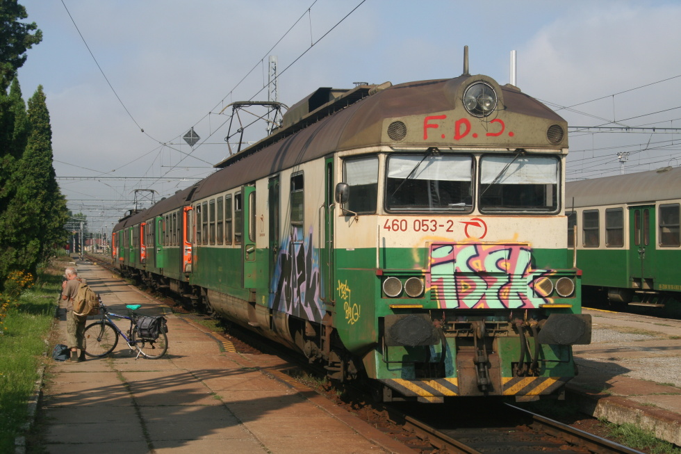 460 053-2