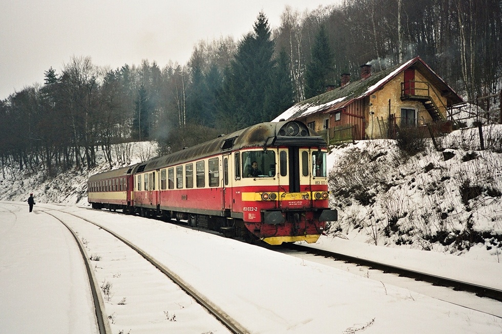 853 022-2