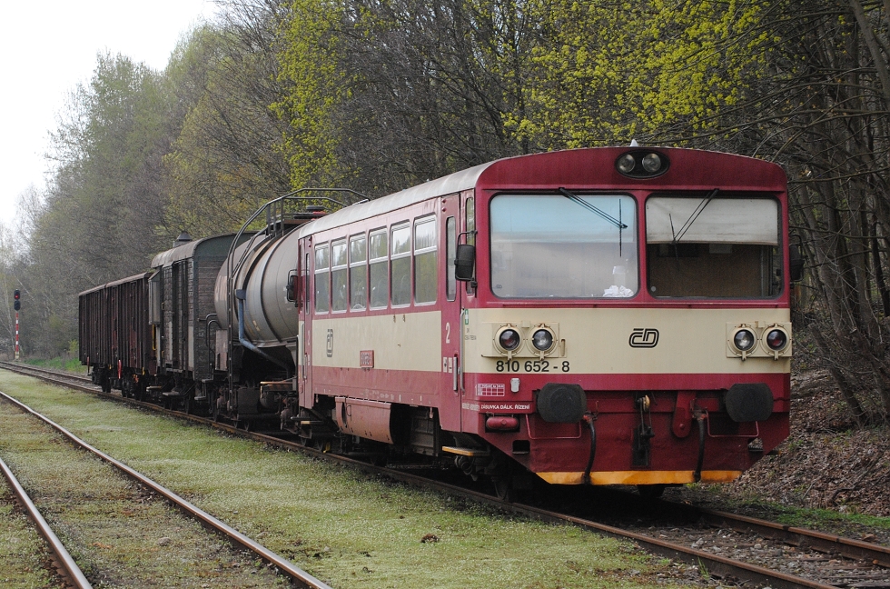 810 652-8