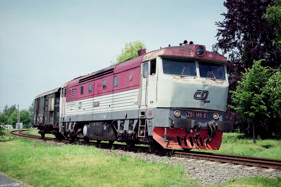 751 148-8