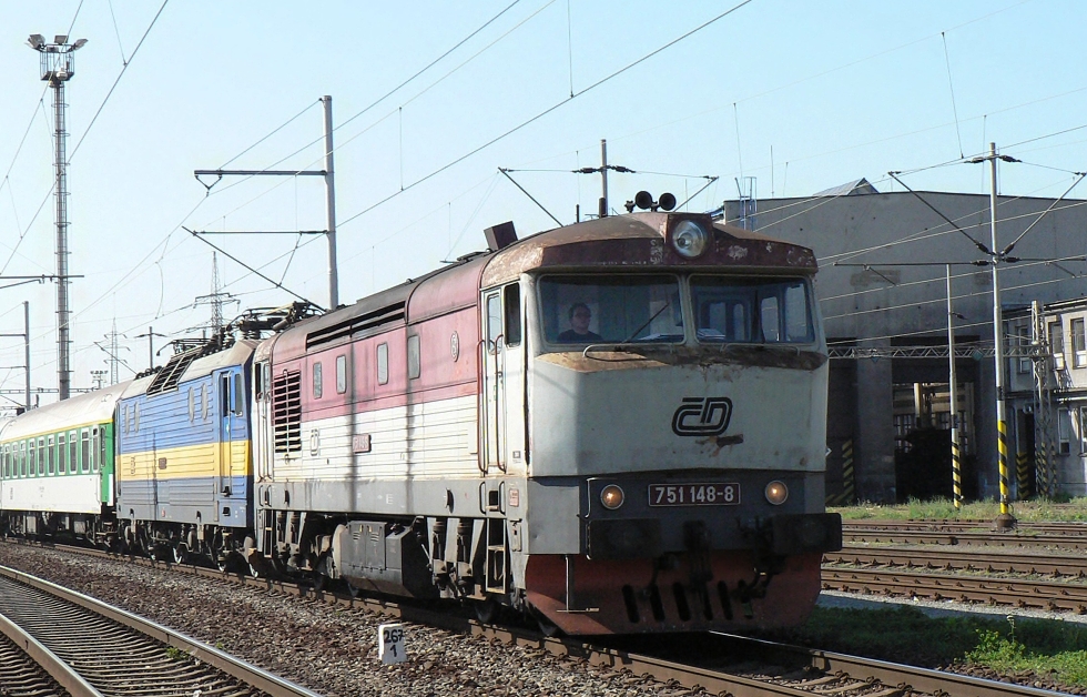 751 148-8