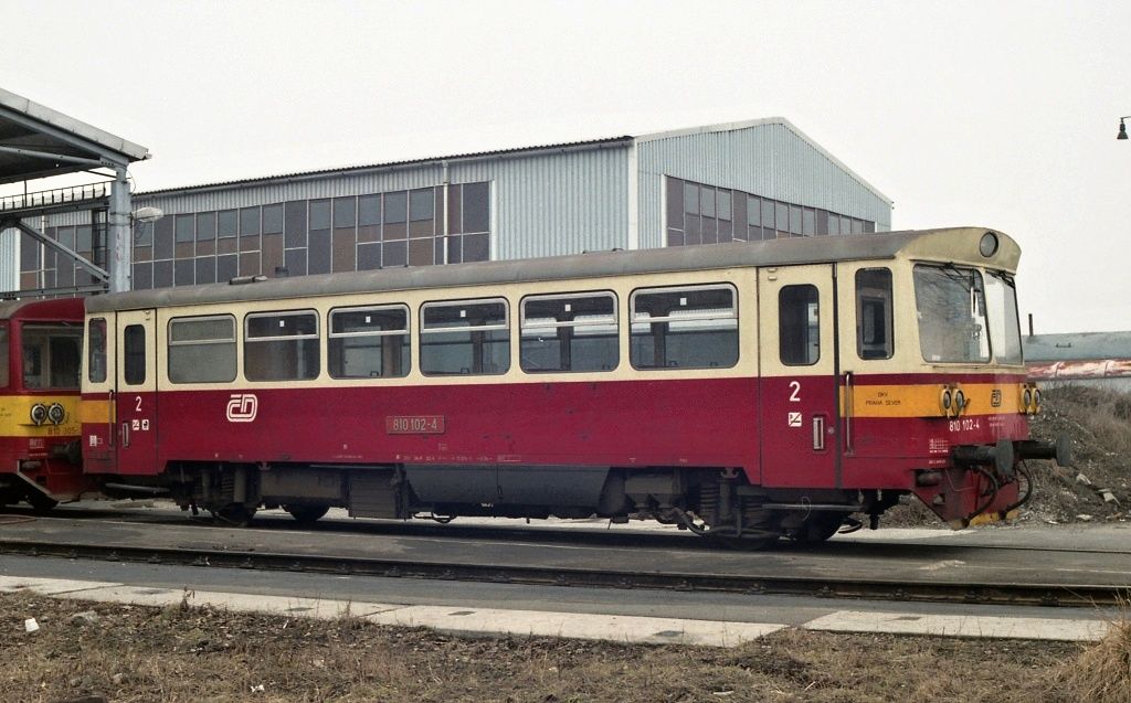 810 102-4