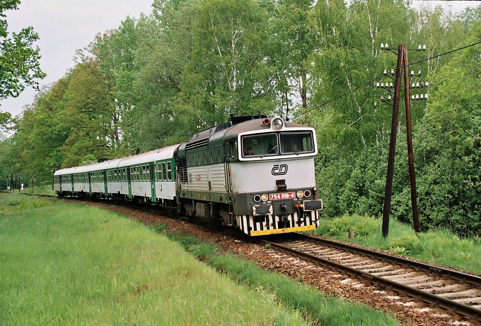 754 016-4