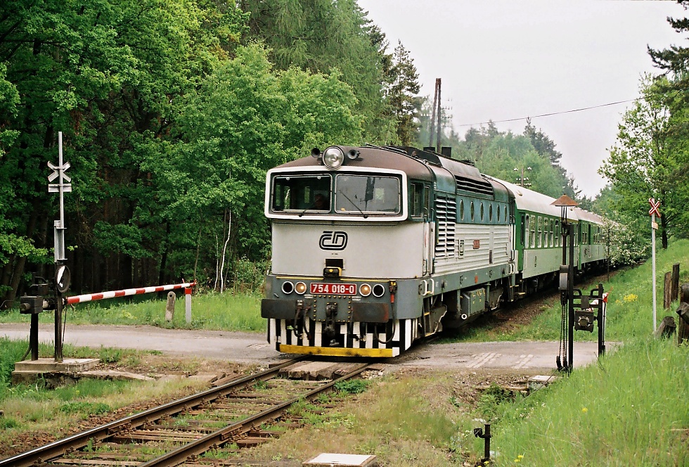 754 018-0