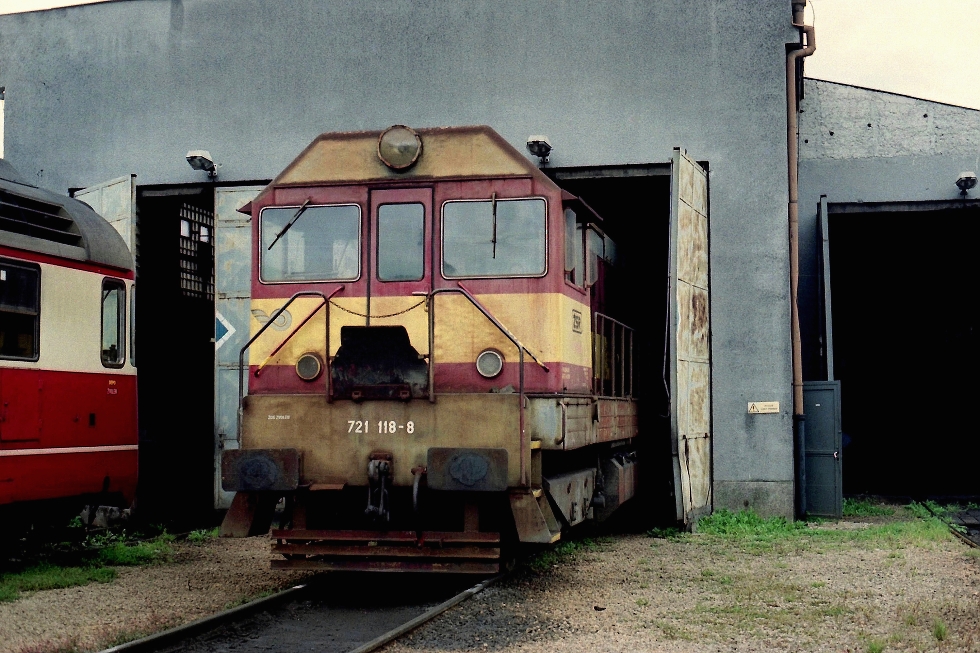 721 118-8