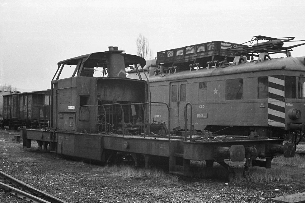 726 026-8