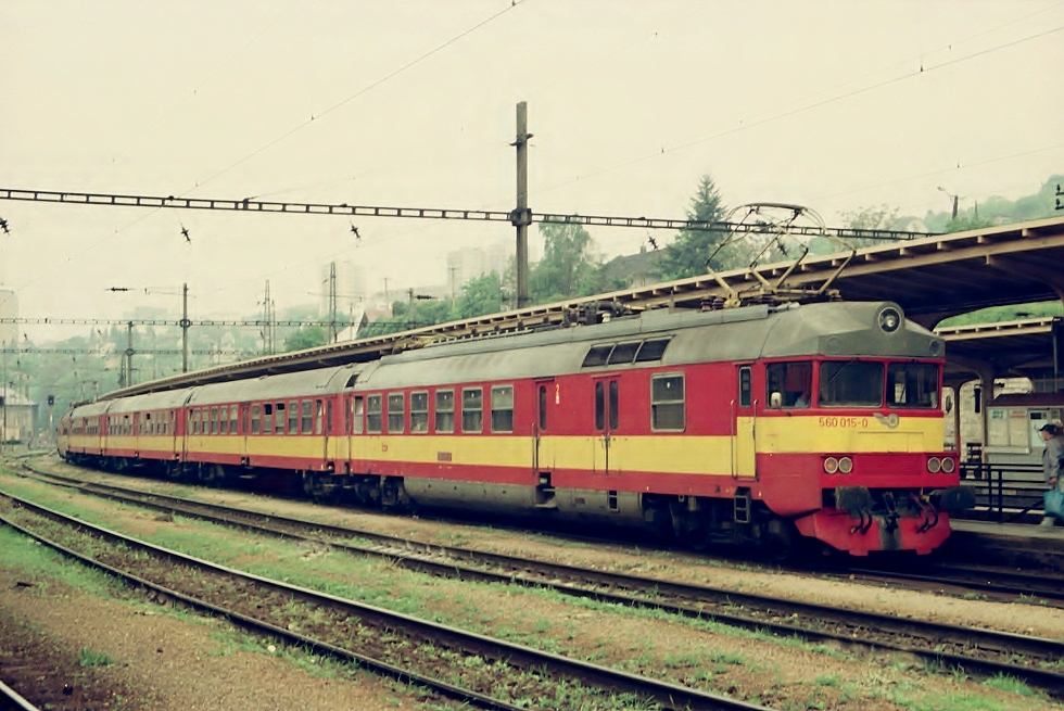 560 015-0