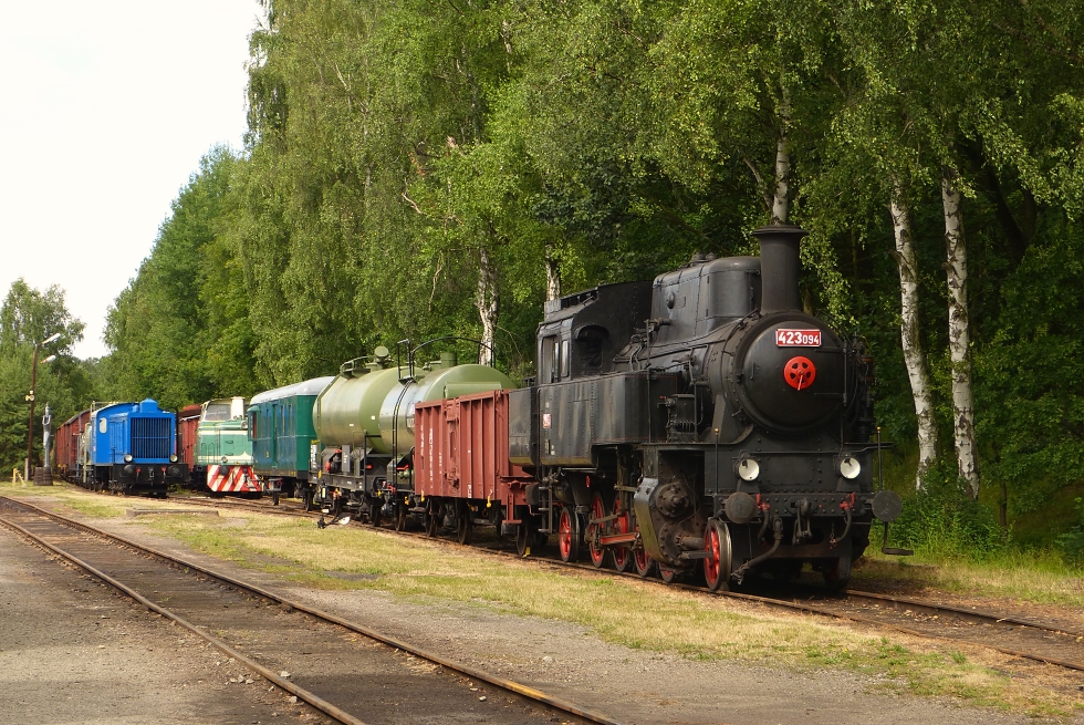 423.094