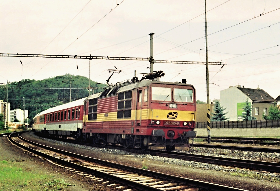 372 005-9
