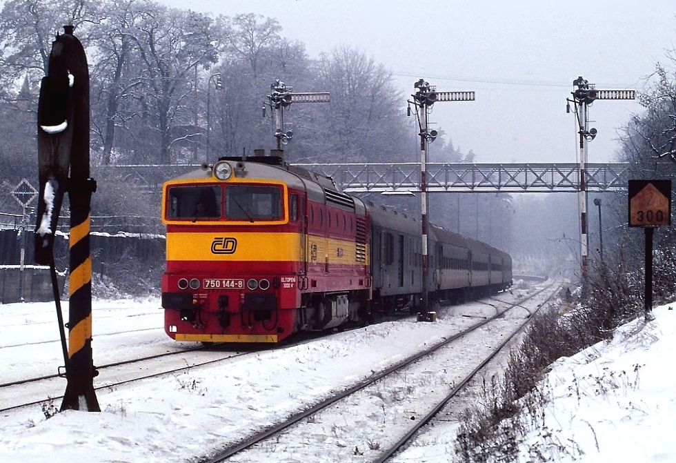 750 144-8
