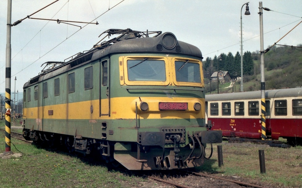 183 011-6