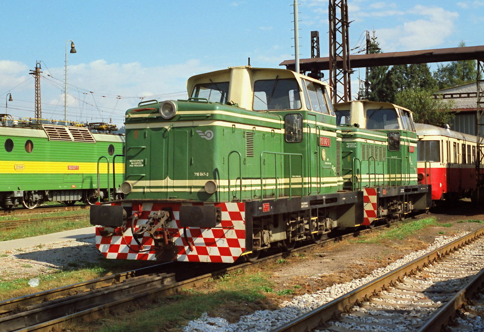 710 047-2