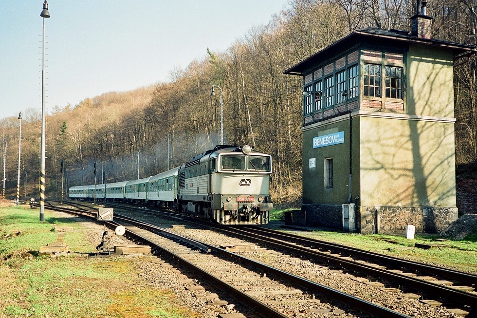 750 061-4