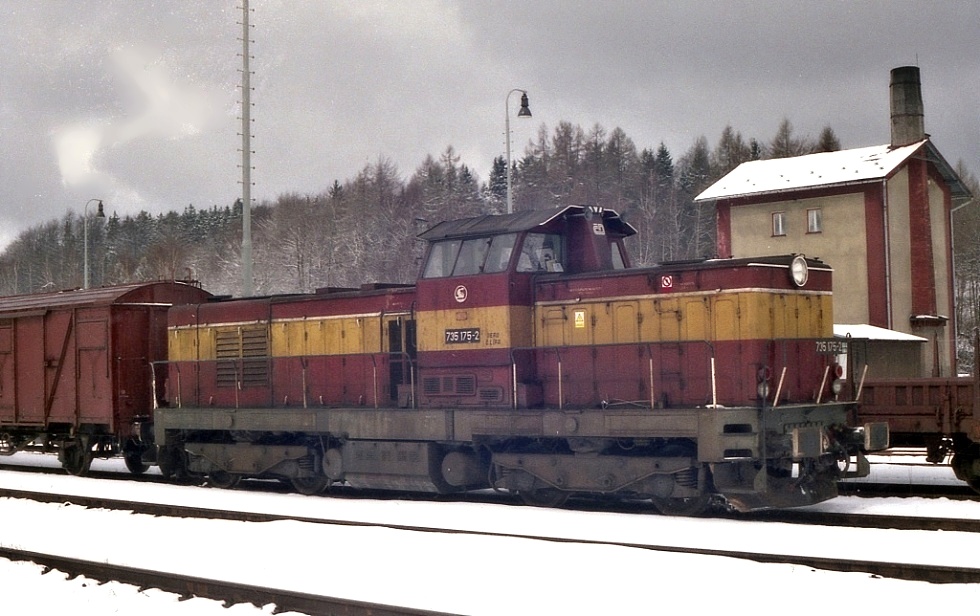 735 175-2