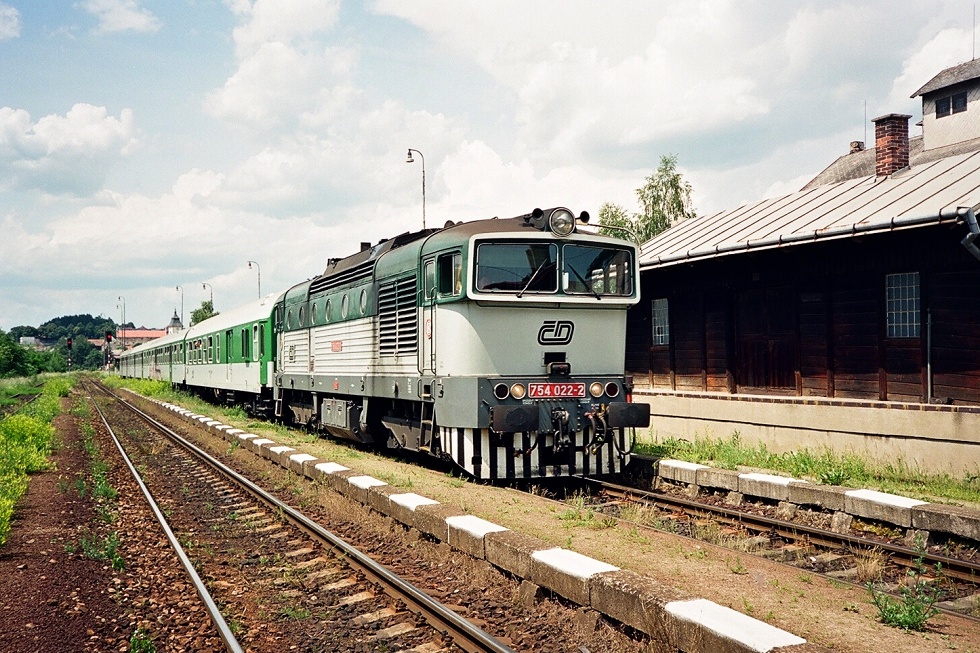 754 022-2