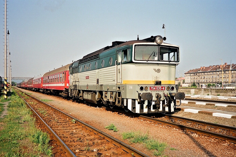 754 035-4